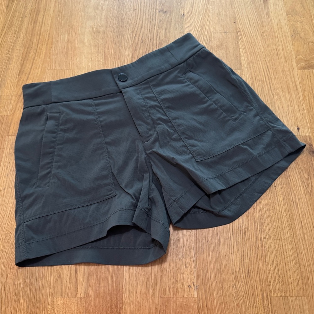 Athleta 0 Gray Trekkie Nylon Outdoor Hiking Shorts